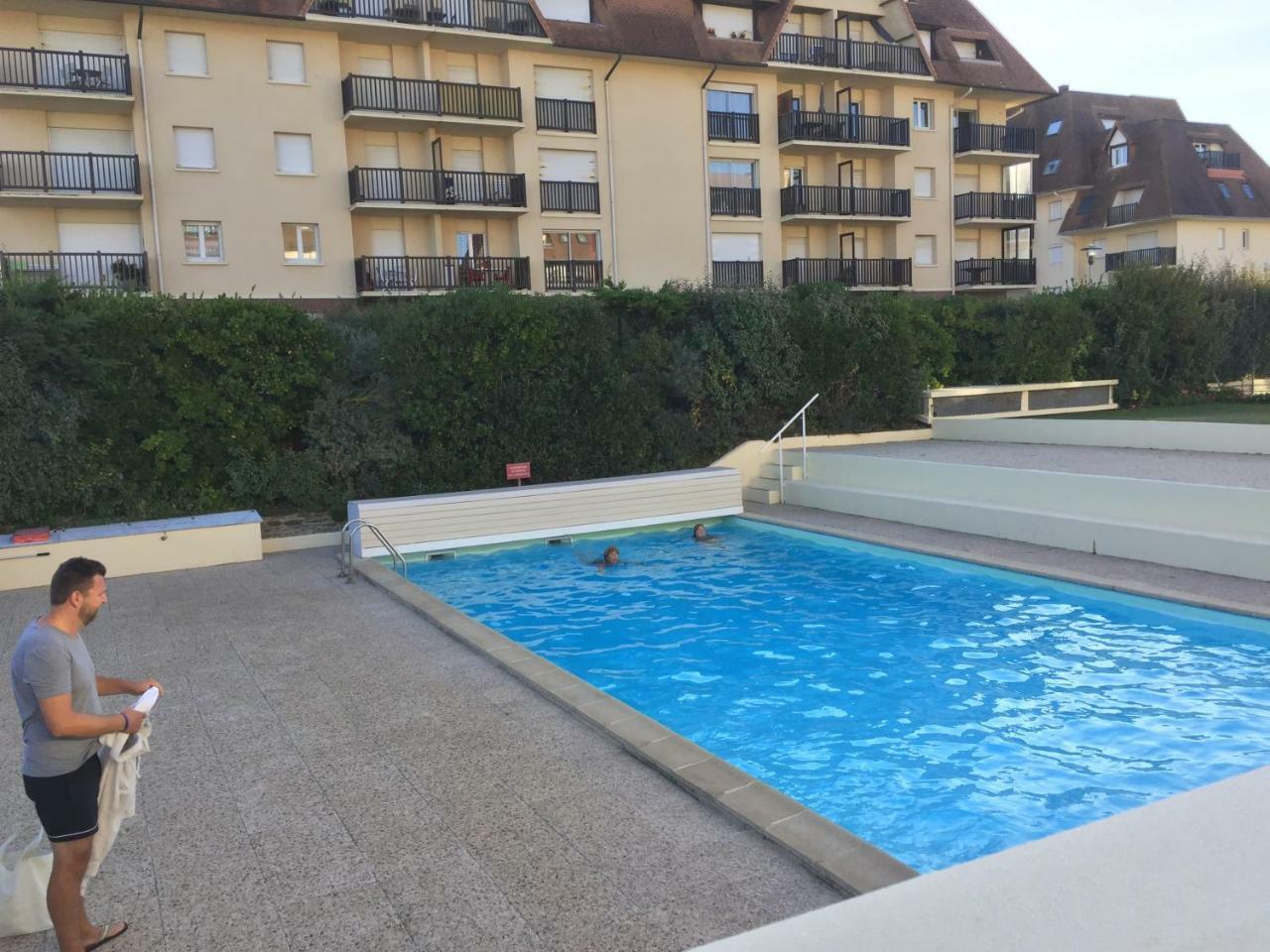 Studio Moderne Acces Plage, Piscine Et Tennis Cabourg Exterior foto